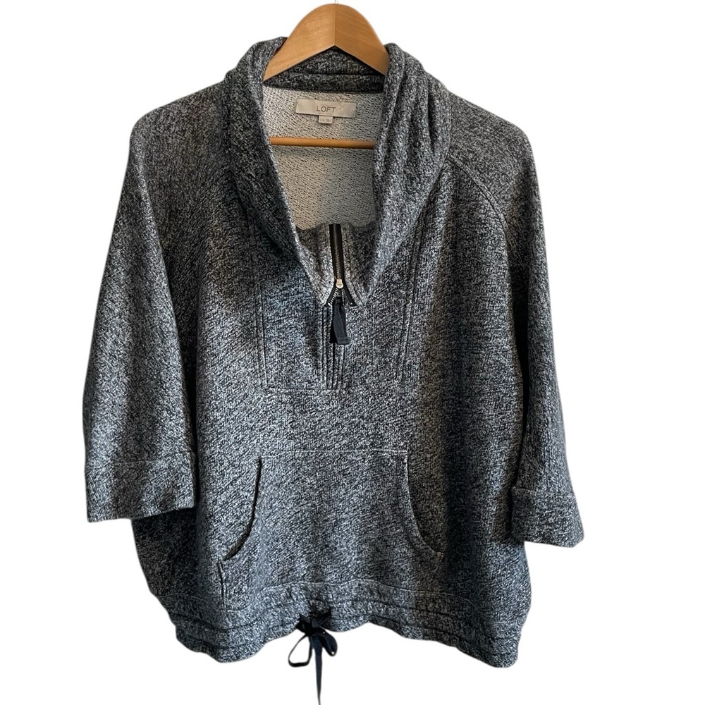 ii1- black gray pullover loft L/XL
